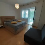 Apartment Mario