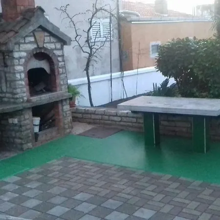 아파트 Mario 파코스탄